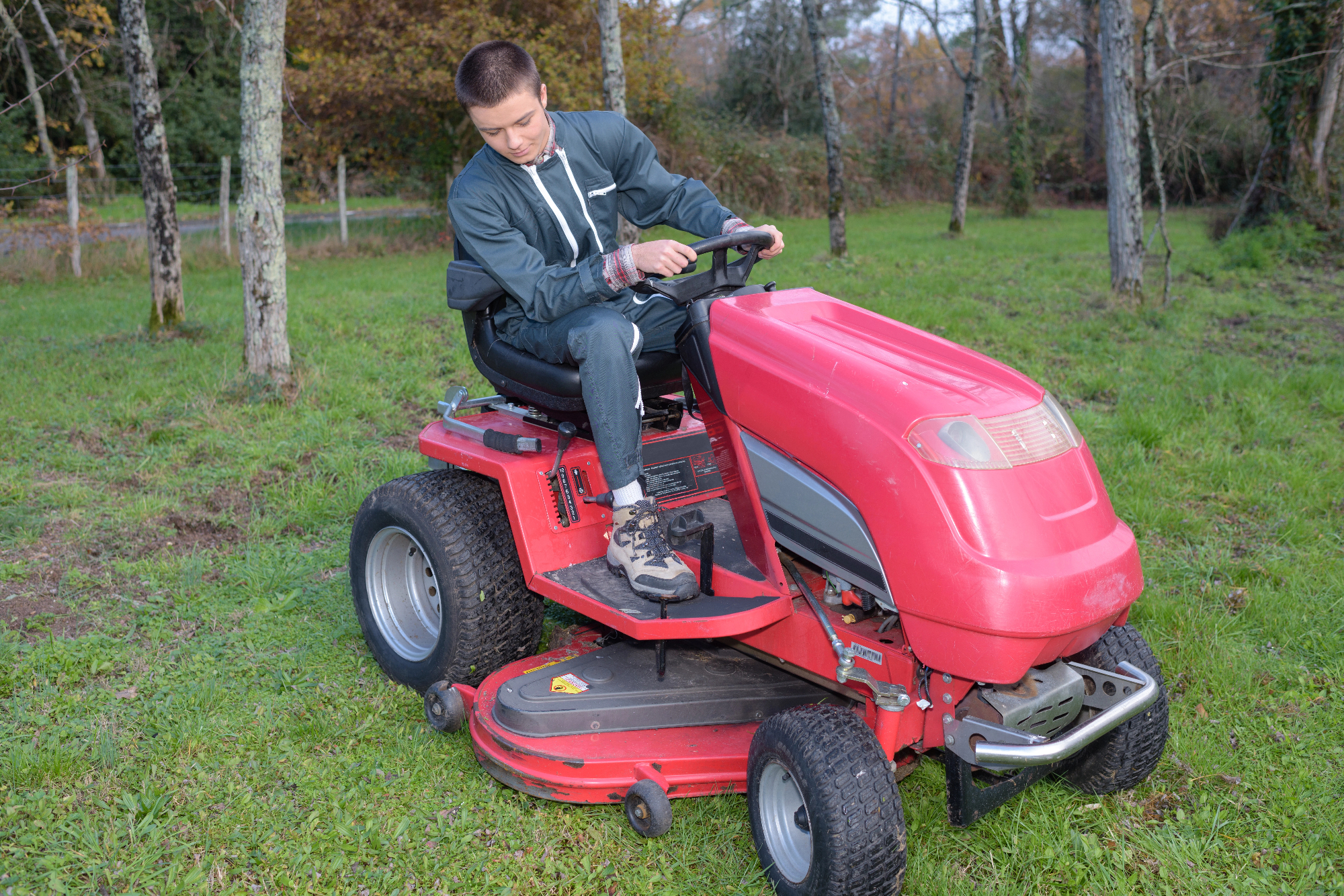 Vrtni traktor je precej uporabna rečK